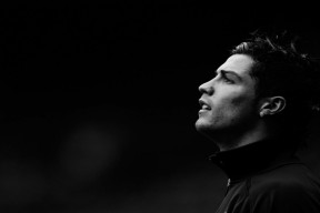 欧冠小组赛：巴黎三轮不胜跌至小组第三 末轮生死战压力空前